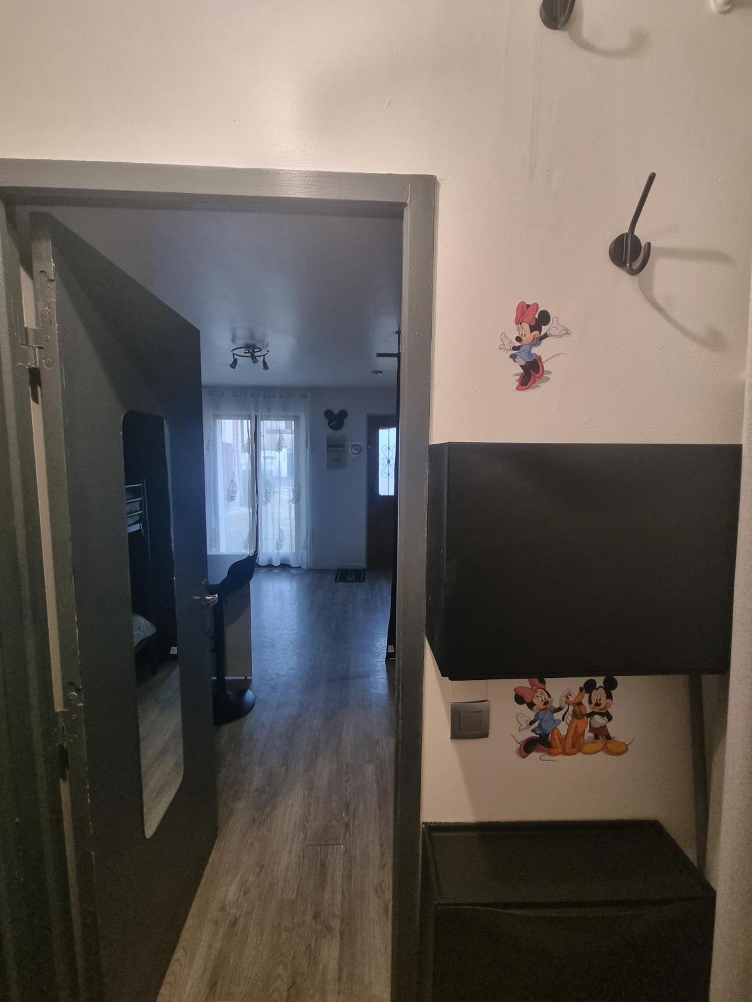 Studio A 2 Pas De Disneyland Esbly Экстерьер фото