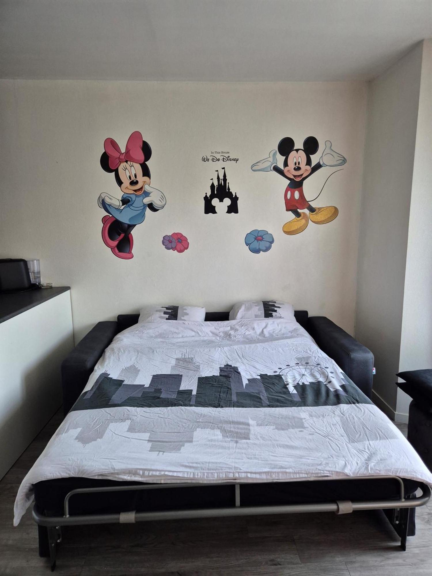 Studio A 2 Pas De Disneyland Esbly Экстерьер фото